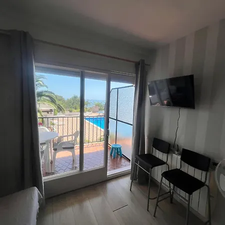 Sea View With Pool Apartment